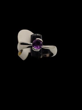 Sterling Silver Purple Amethyst Solitaire Ring Size 7